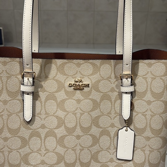 Coach Signature Mollie Tote Bag in Coated Canvas and Leather Detail. NWT - Picture 2 of 10